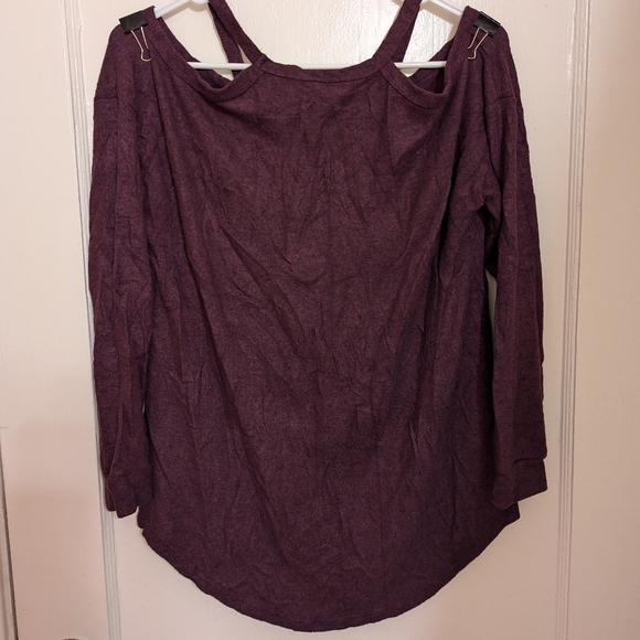 Francesca's Off Shoulder Sweater - Picture 2 of 3